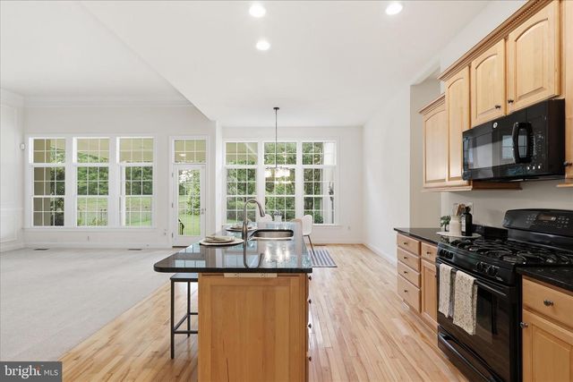 8277 ROXBOROUGH LOOP, Gainesville, VA 20155