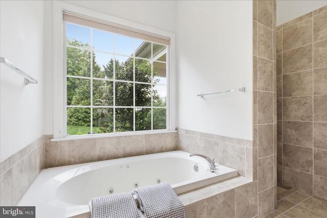 8277 ROXBOROUGH LOOP, Gainesville, VA 20155