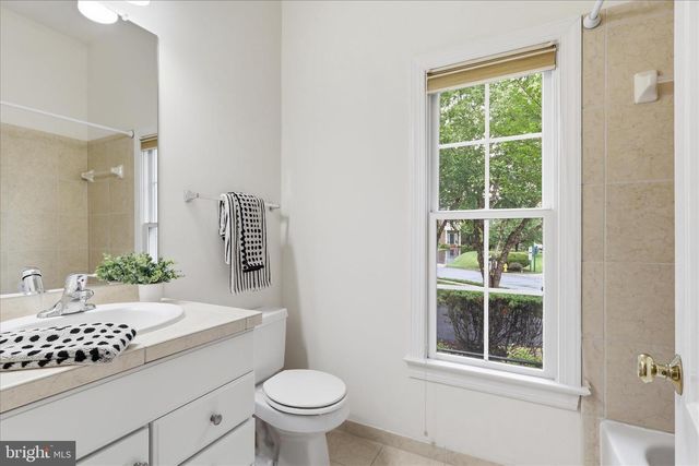 8277 ROXBOROUGH LOOP, Gainesville, VA 20155