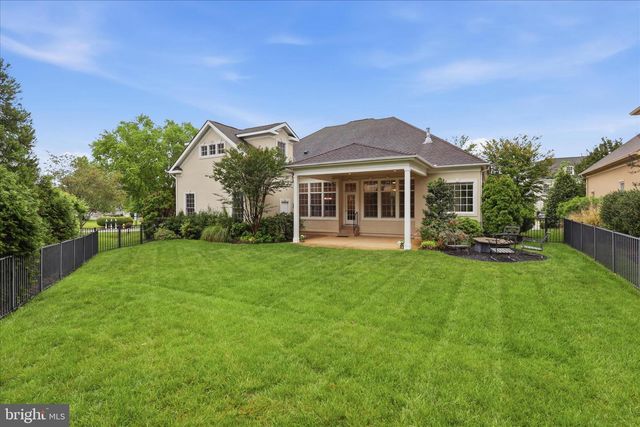 8277 ROXBOROUGH LOOP, Gainesville, VA 20155
