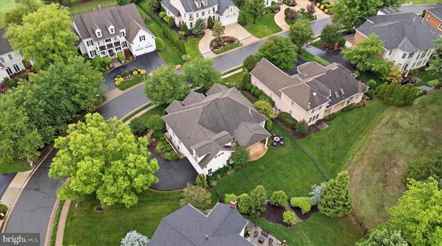 8277 ROXBOROUGH LOOP, Gainesville, VA 20155