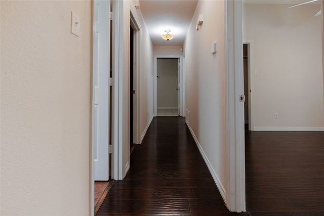 111 Fox Trail, Red Oak, TX 75154