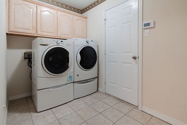 111 Fox Trail, Red Oak, TX 75154