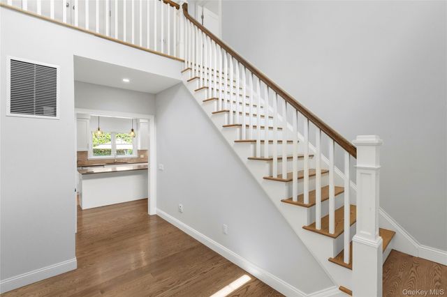 134 Montauk Highway, Westhampton, NY 11977