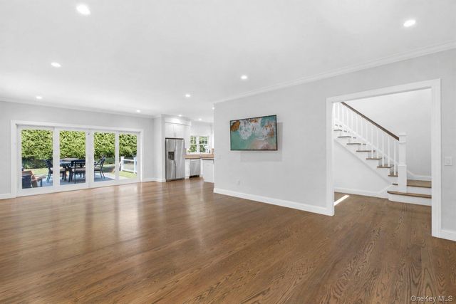 134 Montauk Highway, Westhampton, NY 11977