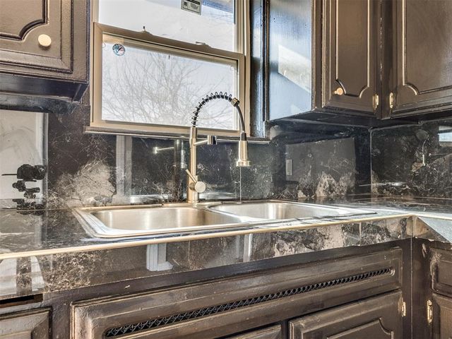 1304 Locust Drive, Midwest City, OK 73110