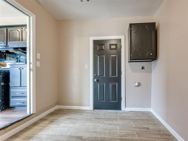 1304 Locust Drive, Midwest City, OK 73110