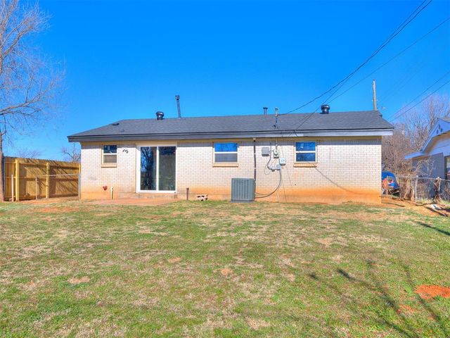 1304 Locust Drive, Midwest City, OK 73110