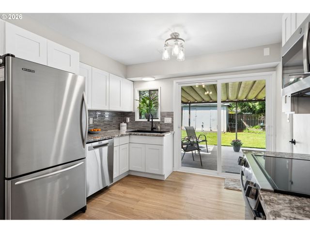 9633 N PORTSMOUTH Ave, Portland, OR 97203