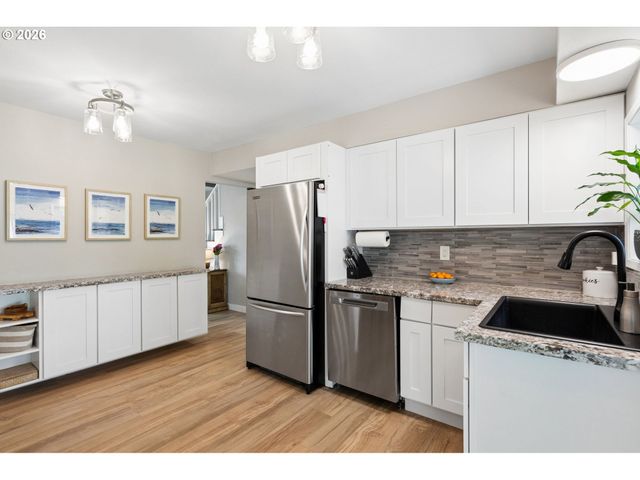 9633 N PORTSMOUTH Ave, Portland, OR 97203