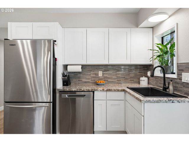 9633 N PORTSMOUTH Ave, Portland, OR 97203