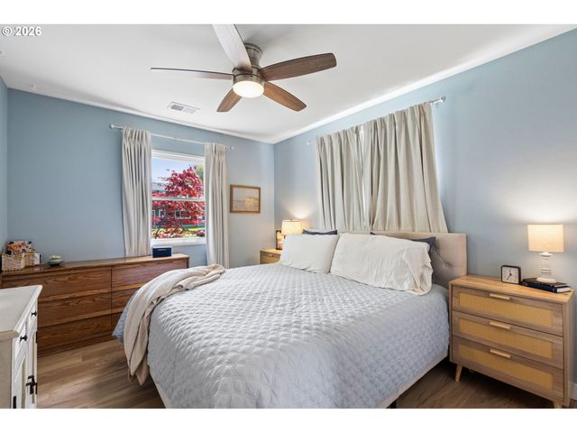 9633 N PORTSMOUTH Ave, Portland, OR 97203
