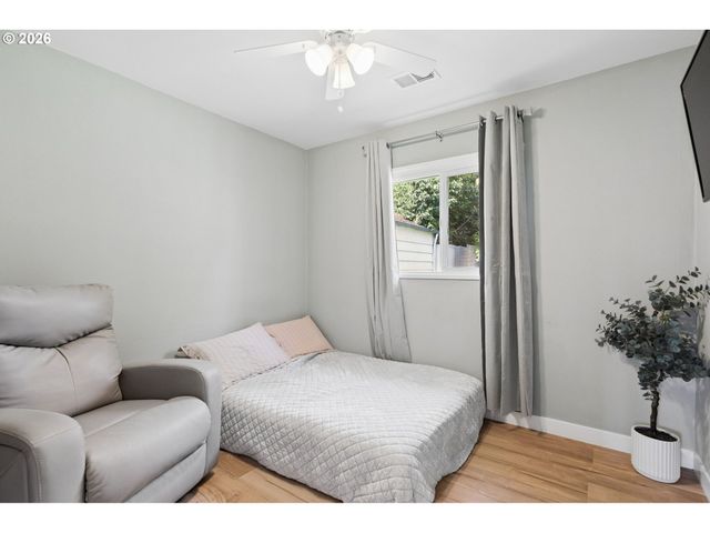 9633 N PORTSMOUTH Ave, Portland, OR 97203