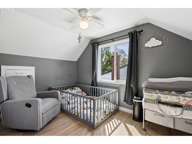 9633 N PORTSMOUTH Ave, Portland, OR 97203