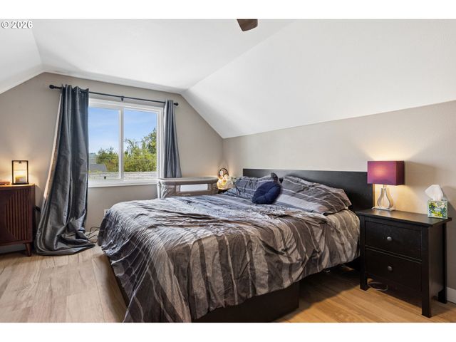 9633 N PORTSMOUTH Ave, Portland, OR 97203