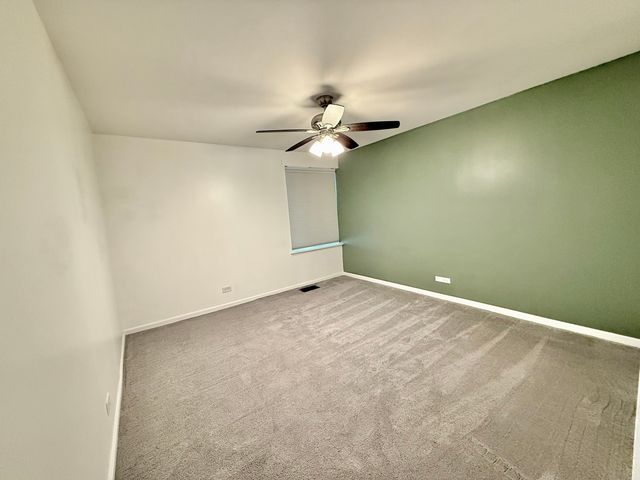 5880 Forest View Road A, Lisle, IL 60532