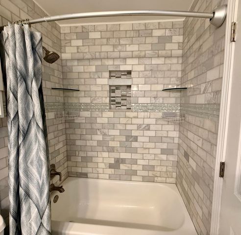 5880 Forest View Road A, Lisle, IL 60532