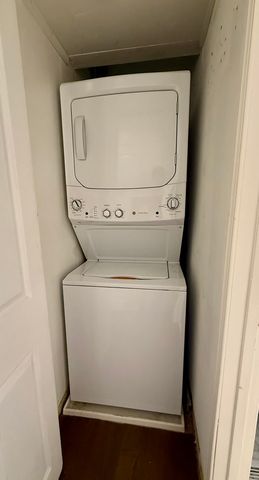 5880 Forest View Road A, Lisle, IL 60532