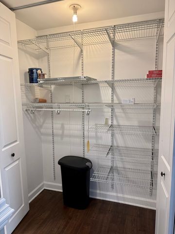 5880 Forest View Road A, Lisle, IL 60532