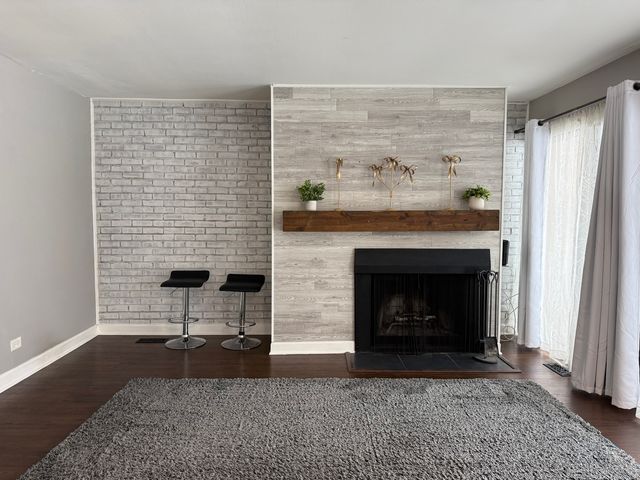 5880 Forest View Road A, Lisle, IL 60532