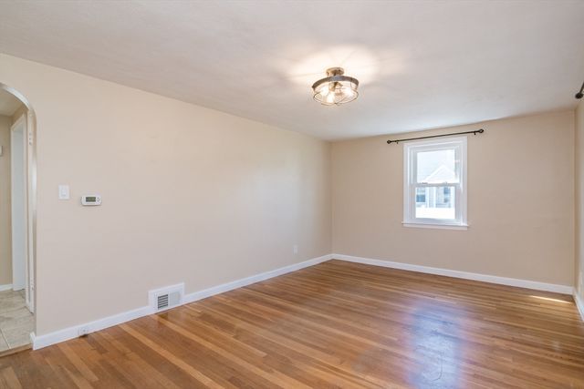 73 Catalpa Ter, Springfield, MA 01119