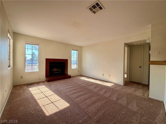 2704 Aarondavid Drive A, Las Vegas, NV 89121