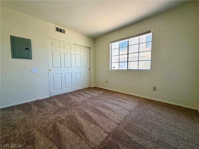 2704 Aarondavid Drive A, Las Vegas, NV 89121