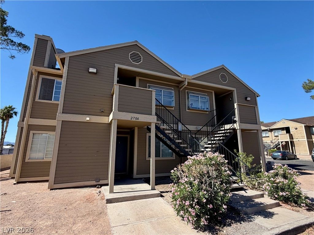 2704 Aarondavid Drive A, Las Vegas, NV 89121