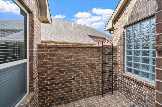 34 Danby Place, The Woodlands, TX 77375