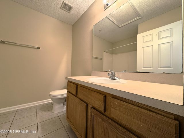 3680 KIRKPATRICK Circle 11, Jacksonville, FL 32210