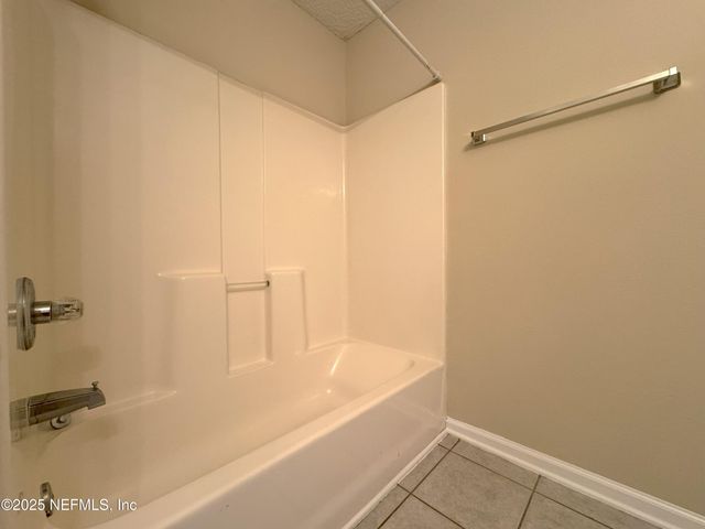 3680 KIRKPATRICK Circle 11, Jacksonville, FL 32210