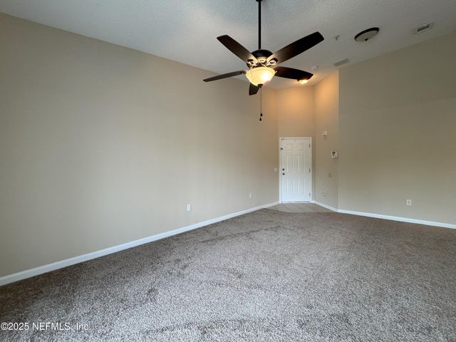 3680 KIRKPATRICK Circle 11, Jacksonville, FL 32210