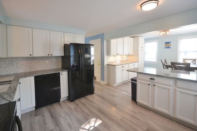 79 Lorchris St, Leominster, MA 01453