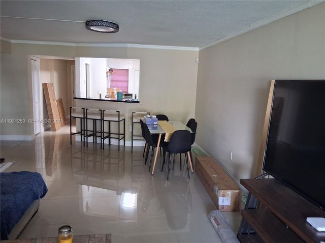 1750 NE 191st St 104-1, Miami, FL 33179