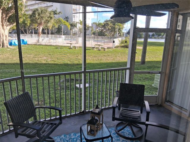 1750 NE 191st St 104-1, Miami, FL 33179