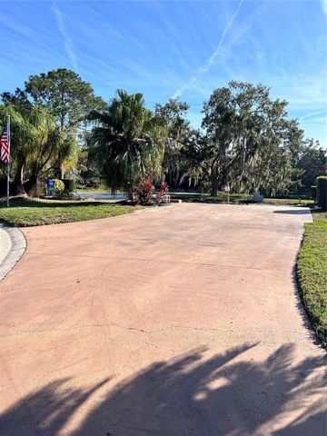 722 LANDRY LANE, Tavares, FL 32778