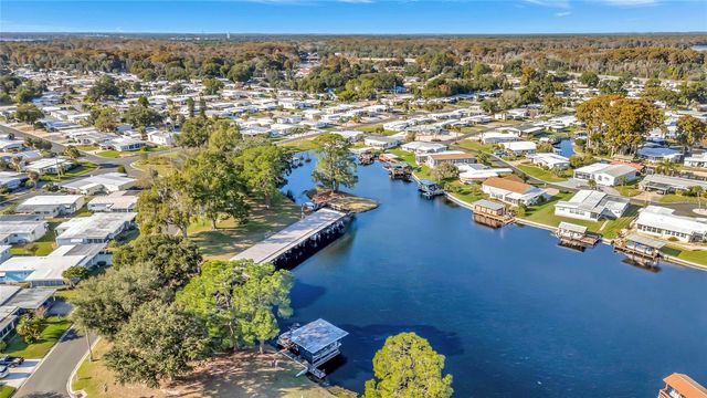 722 LANDRY LANE, Tavares, FL 32778