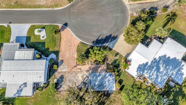 722 LANDRY LANE, Tavares, FL 32778