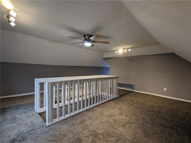 184 W Center Street, Peculiar, MO 64078