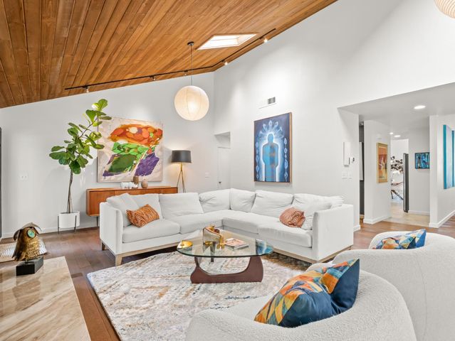 3715 W Birch Avenue, Fresno, CA 93711
