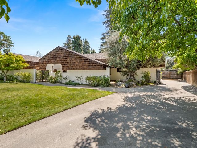 3715 W Birch Avenue, Fresno, CA 93711