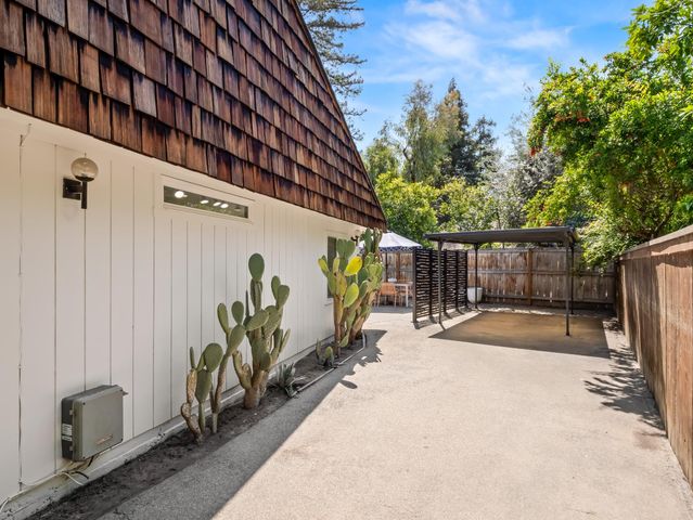 3715 W Birch Avenue, Fresno, CA 93711