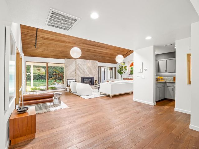 3715 W Birch Avenue, Fresno, CA 93711