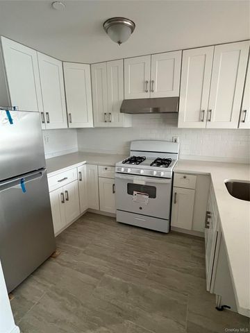81-15 Queens Boulevard 4J, Elmhurst, NY 11373