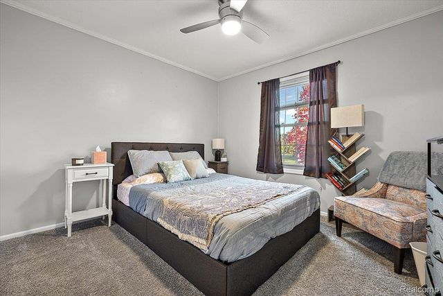 38577 Mystic Point, Clinton Charter Township, MI 48038