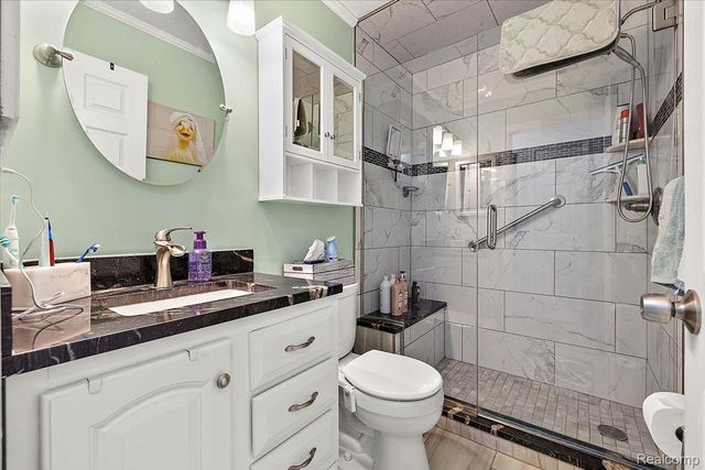 38577 Mystic Point, Clinton Charter Township, MI 48038