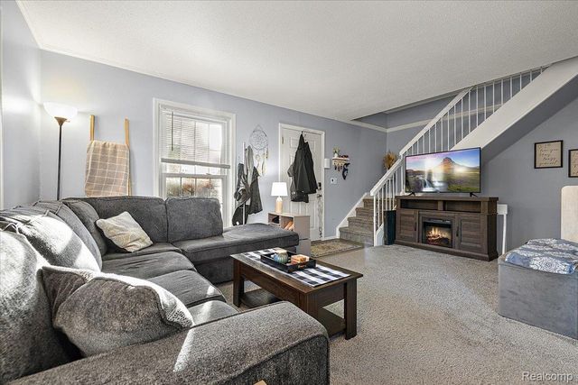 38577 Mystic Point, Clinton Charter Township, MI 48038