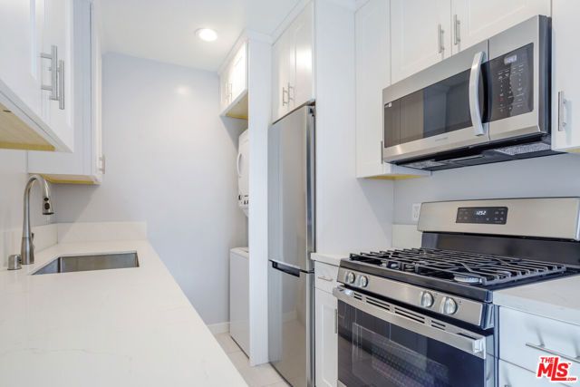 1116 San Rafael Avenue 2, Glendale, CA 91202