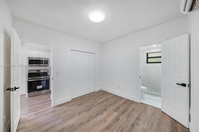 6911 NW 4th Ct A, Miami, FL 33150