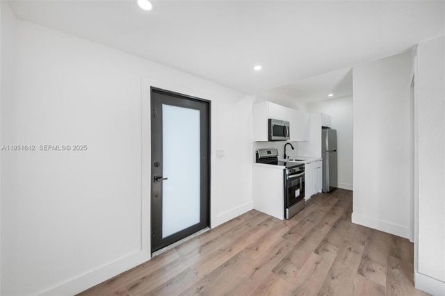 6911 NW 4th Ct A, Miami, FL 33150